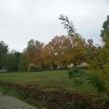 Lux Otel 2*