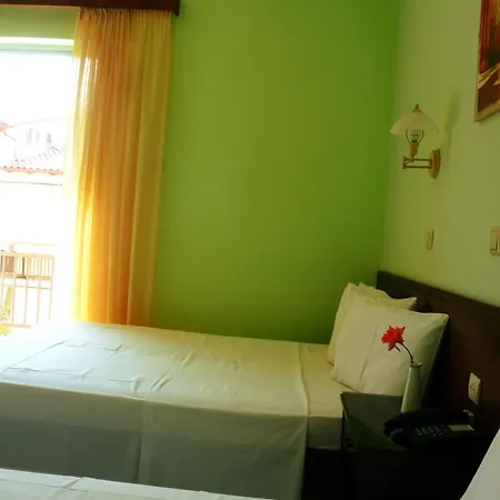 Lux 2* Loutra Ipatis