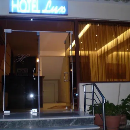 Otel Lux