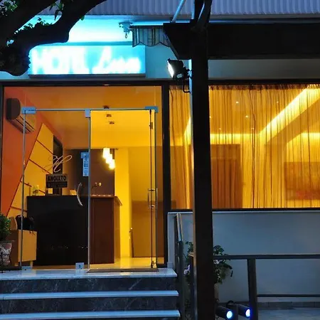 Otel Lux 2*